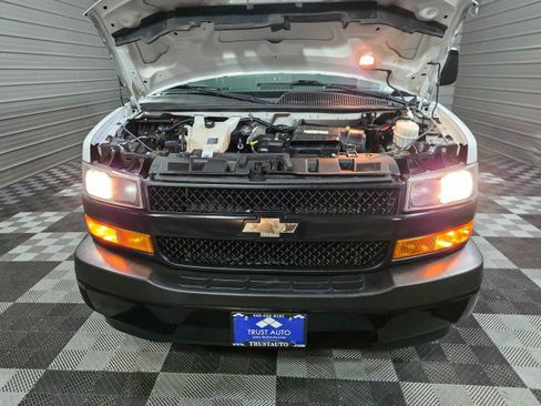 Used 2019 Chevrolet Express 3500 LS image 30