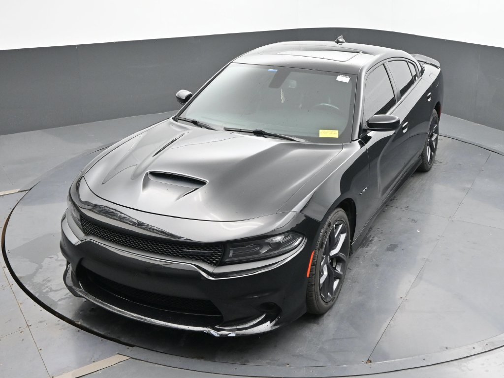 Used 2022 Dodge Charger R/T w/ Plus Group RWD image 17
