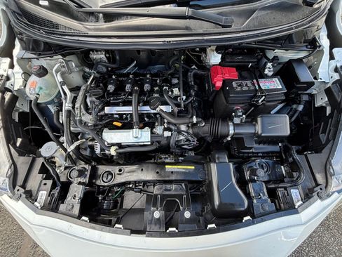 Used 2025 Nissan Versa SV image 30