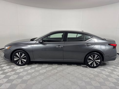 Used 2022 Nissan Altima 2.5 SV image 8