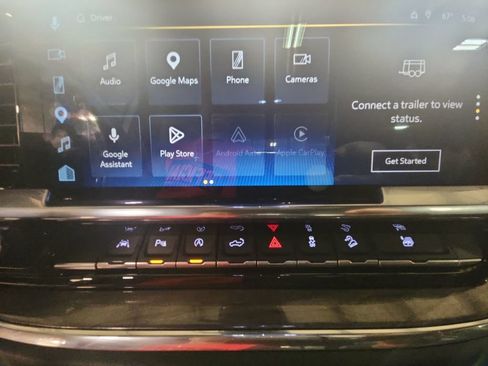 Used 2023 Chevrolet Silverado 1500 LTZ w/ LTZ Premium Package AWD/4WD image 18