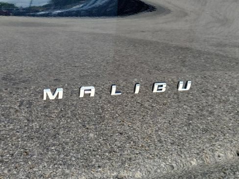 Used 2022 Chevrolet Malibu LS FWD image 5