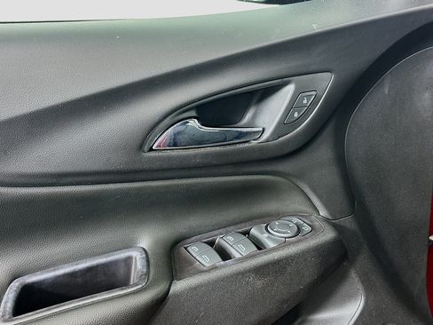 Used 2019 Chevrolet Equinox LT FWD image 15