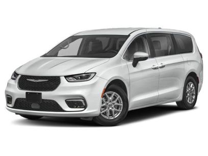 Certified 2024 Chrysler Pacifica Touring-L