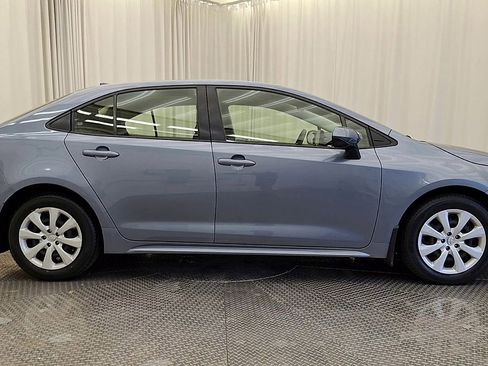 Used 2022 Toyota Corolla LE FWD image 4