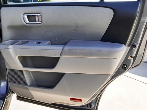 Used 2014 Honda Pilot EX image 29