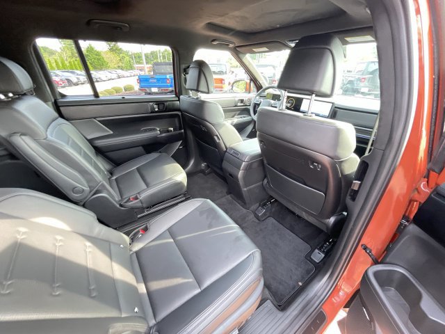 Used 2025 Hyundai Santa Fe Calligraphy FWD image 34