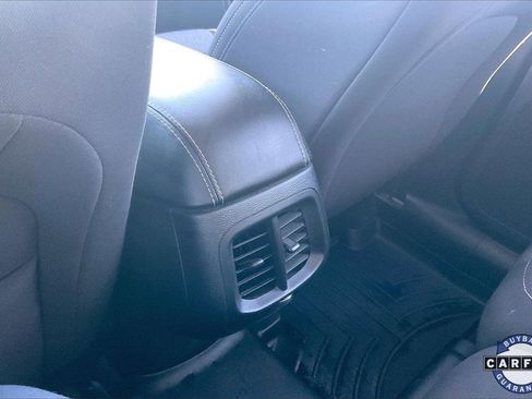 Used 2016 Jeep Cherokee Sport image 11