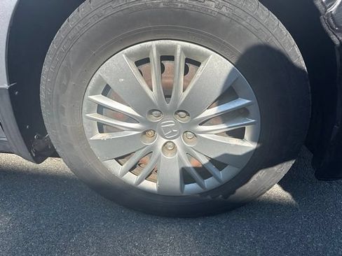 Used 2016 Honda Odyssey LX image 6