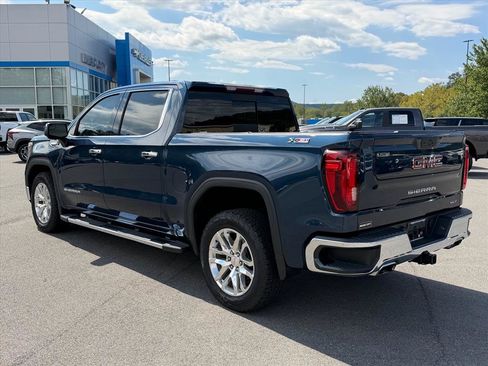 Used 2021 GMC Sierra 1500 SLT AWD/4WD image 3