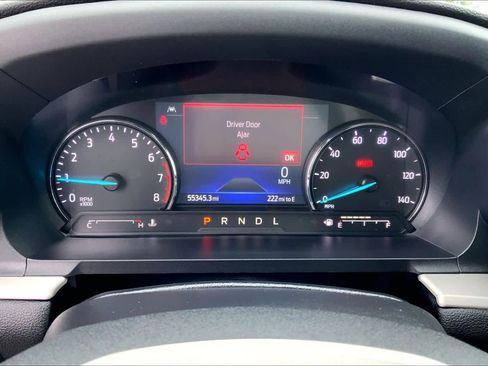 Used 2022 Ford Explorer XLT image 22