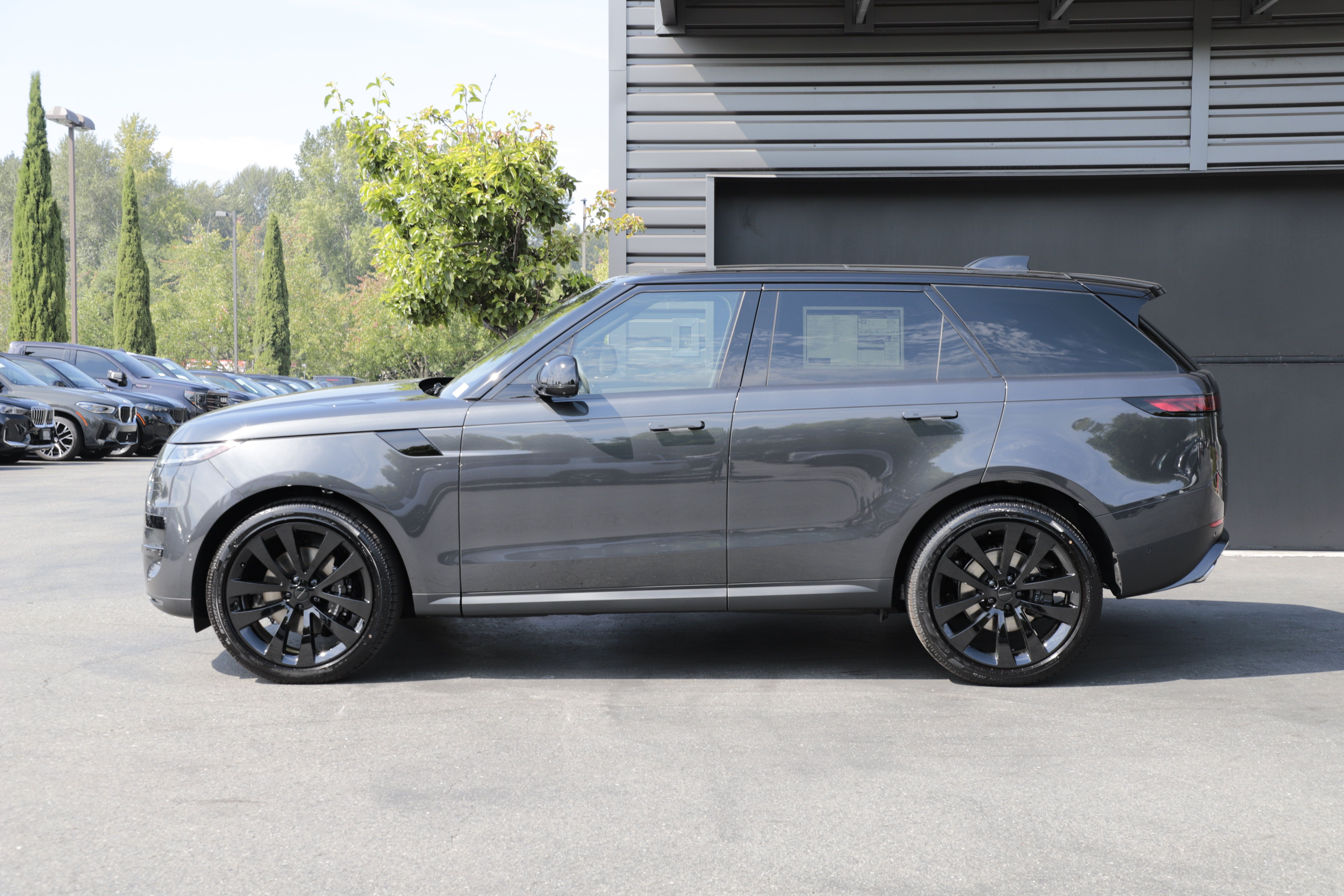 New 2026 Land Rover Range Rover Sport SE AWD/4WD image 7