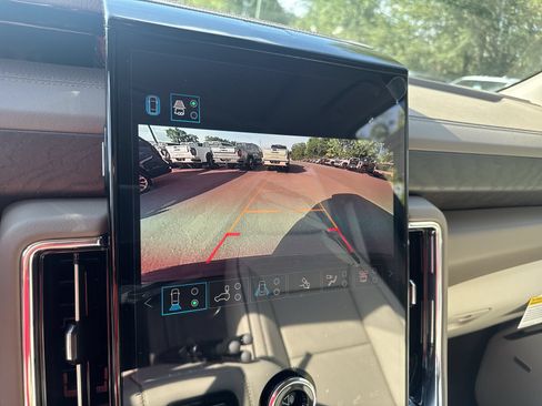 New 2026 GMC Yukon XL Denali w/ Denali Reserve Package AWD/4WD image 24