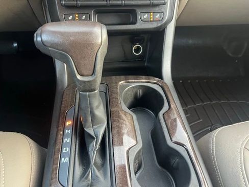 Used 2016 GMC Canyon SLT w/ Driver Alert Package image 22