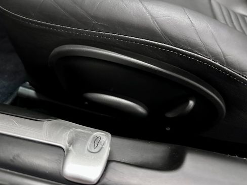 Used 2000 Porsche 911 Cabriolet image 20