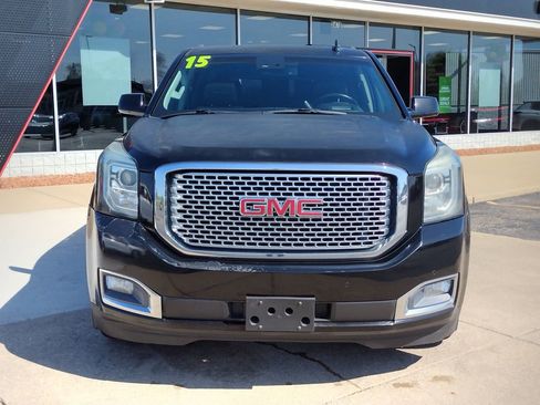Used 2015 GMC Yukon Denali w/ Premium Package AWD/4WD image 2
