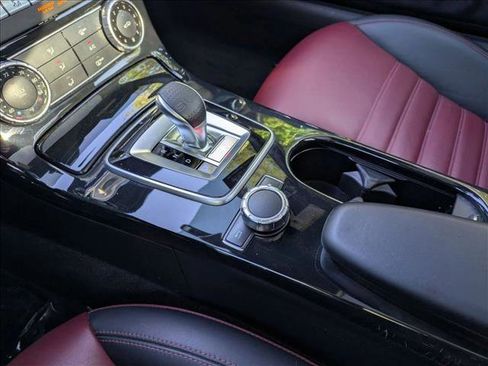 Used 2018 Mercedes-Benz SLC 300 image 12