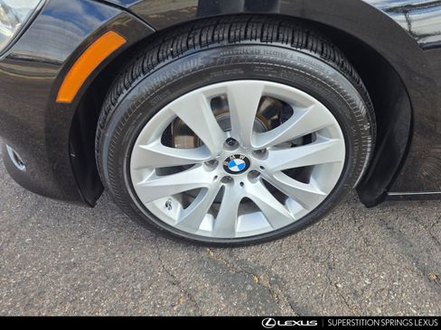 Used 2011 BMW 328i Convertible image 10