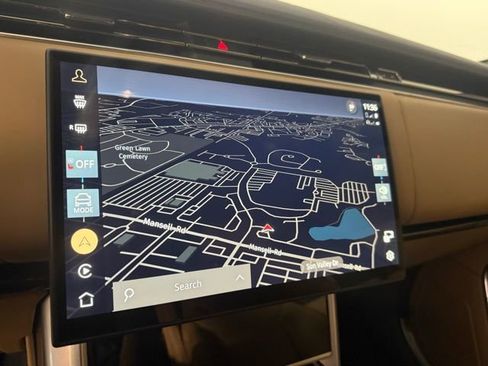 Used 2025 Land Rover Range Rover Long Wheelbase SE image 20