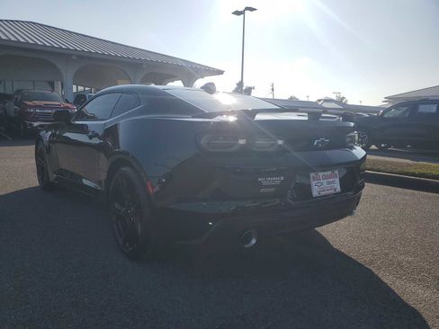 Certified 2023 Chevrolet Camaro SS image 3