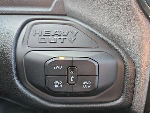 New 2026 RAM 2500 Tradesman AWD/4WD image 27