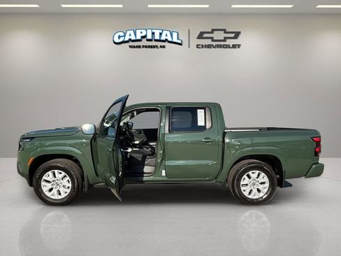 Used 2024 Nissan Frontier SV w/ SV Convenience Package image 13