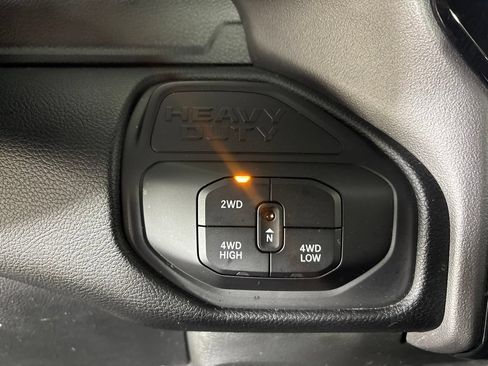 Used 2025 RAM 2500 Big Horn AWD/4WD image 20