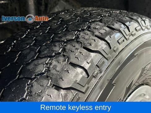 Used 2023 RAM 3500 Tradesman w/ Chrome Appearance Group image 14