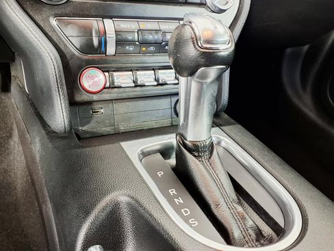 Used 2019 Ford Mustang Coupe w/ Equipment Group 101A RWD image 22