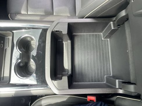Used 2025 Chevrolet Tahoe Premier AWD/4WD image 21