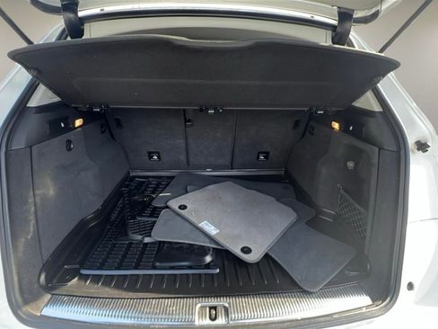 Used 2017 Audi Q5 2.0T Premium Plus w/ Technology Package image 16