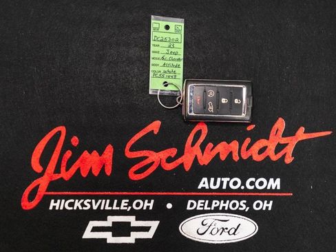 Used 2023 Jeep Grand Cherokee Altitude image 41