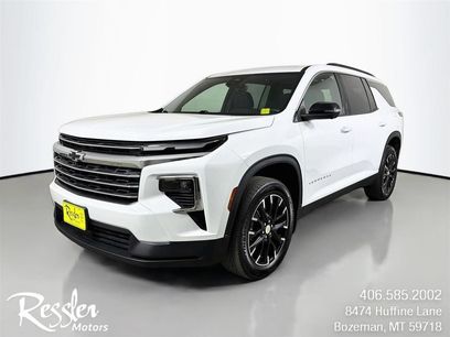 Used 2025 Chevrolet Traverse LT w/ Sun and Wheel Package