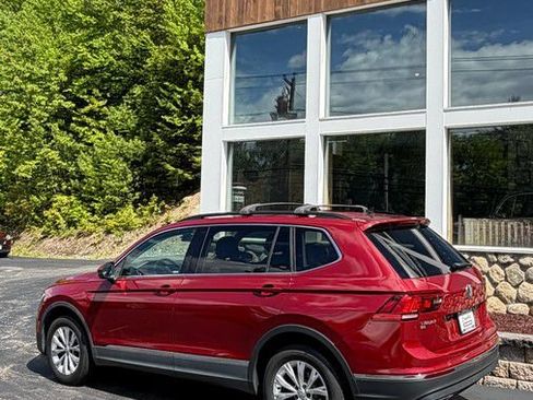 Used 2018 Volkswagen Tiguan SE AWD/4WD image 27