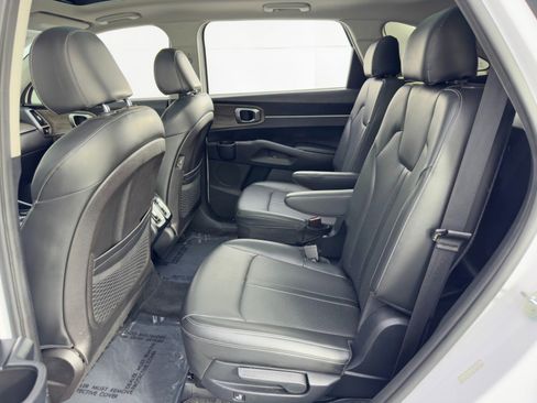 Used 2021 Kia Sorento EX w/ EX AWD X-Line Package image 37