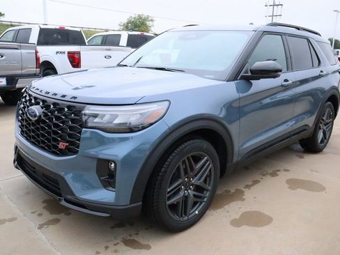 New 2026 Ford Explorer ST w/ Sun And Sound Package image 11