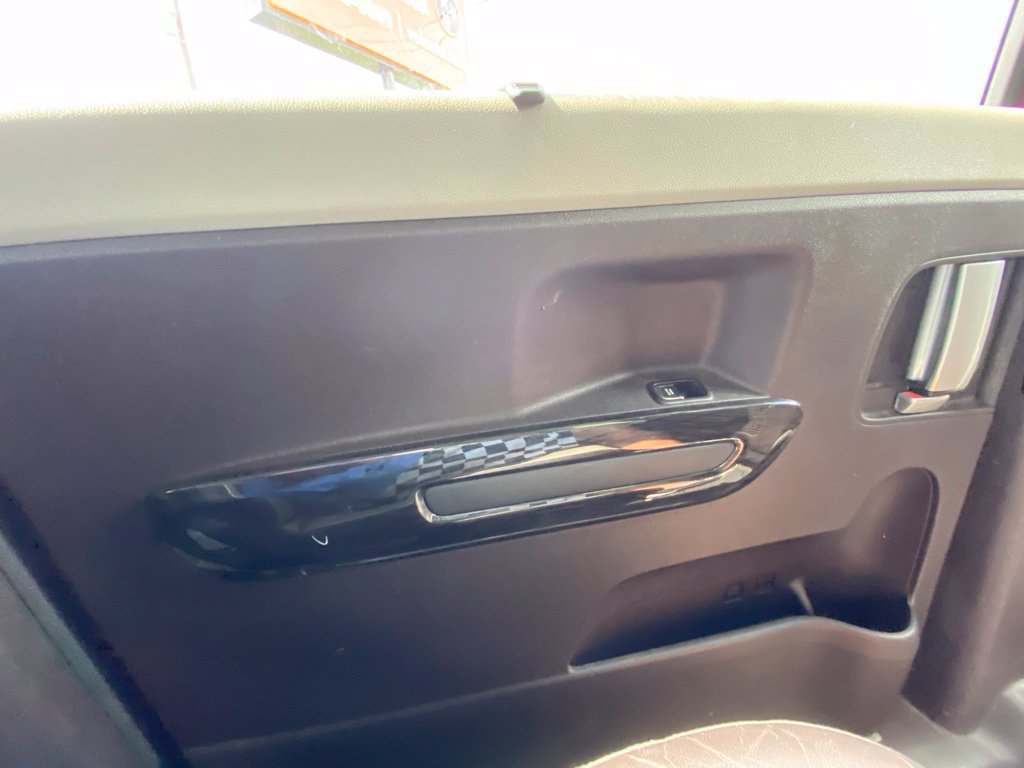 Used 2018 Kia Sedona SX Limited FWD image 29