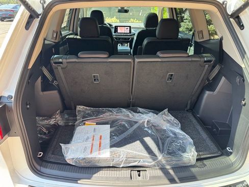 New 2026 Volkswagen Atlas Peak Edition image 17