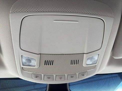 Used 2020 Ford Edge SEL AWD/4WD image 21