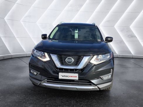 Used 2019 Nissan Rogue SL image 2