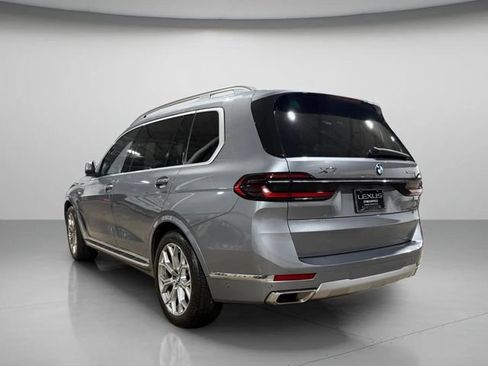 Used 2024 BMW X7 xDrive40i w/ Premium Package AWD/4WD image 6