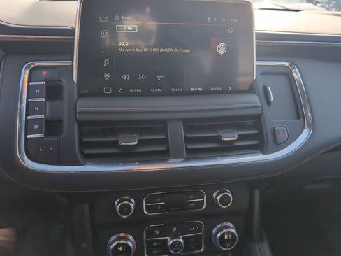 Used 2024 GMC Yukon XL AT4 w/ Technology Package image 14