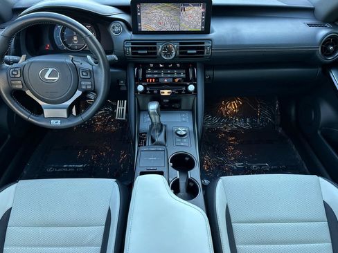Used 2023 Lexus IS 500 image 3
