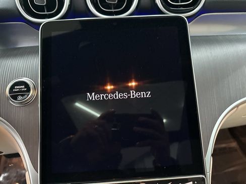 Used 2026 Mercedes-Benz GLC 300 image 12