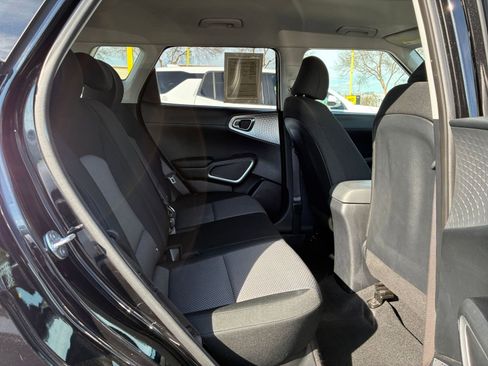 Used 2025 Kia Soul LX w/ LX Technology Package image 23
