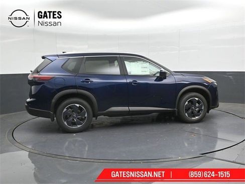 New 2026 Nissan Rogue SV w/ SV Premium Package image 3