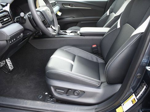 New 2026 Toyota Camry SE image 7