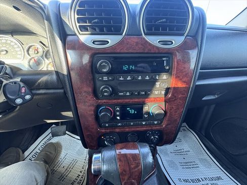 Used 2008 GMC Envoy Denali AWD/4WD image 15