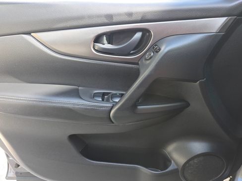 Used 2022 Nissan Rogue Sport S FWD image 24
