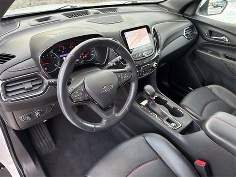 Used 2022 Chevrolet Equinox RS w/ RS Leather Package image 18